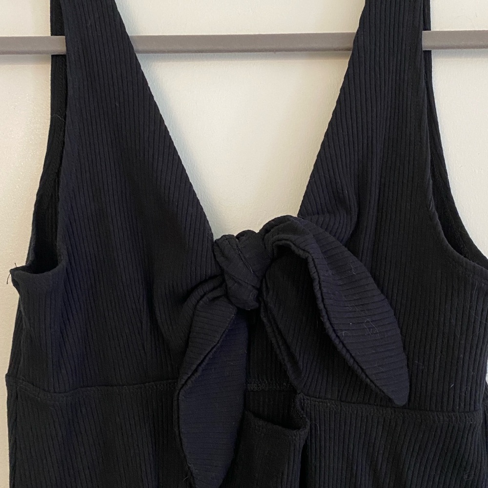 Black Ribbed Tie-Front Billabong mini dress